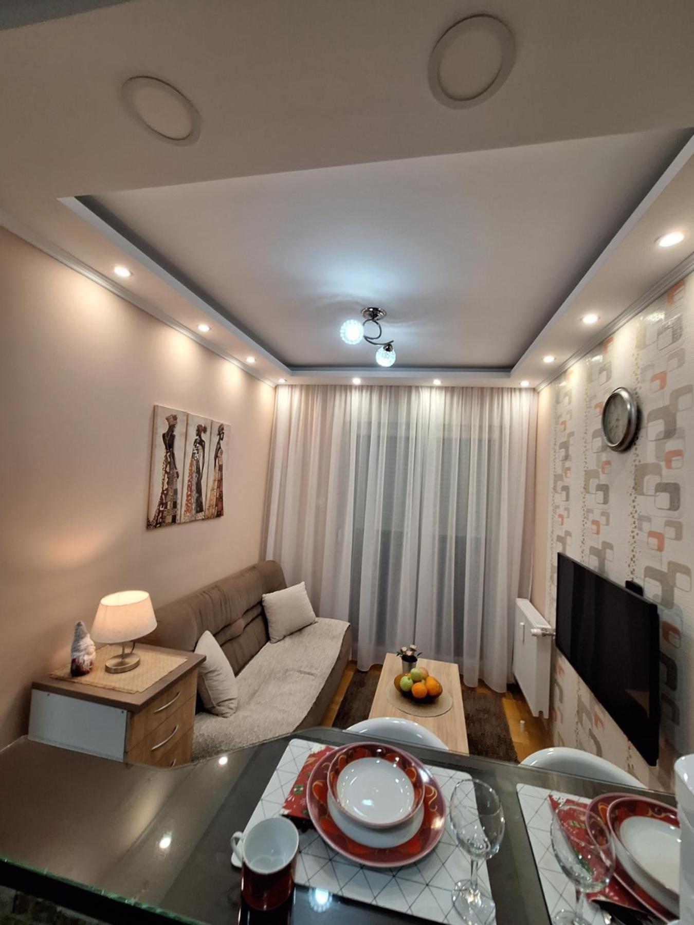 Lux Apartment Sanja 1 Subotica Eksteriør billede