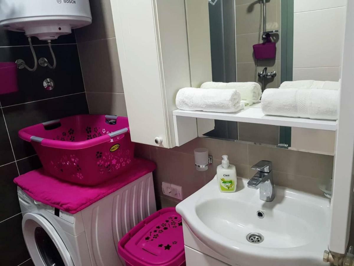 Lux Apartment Sanja 1 Subotica Eksteriør billede